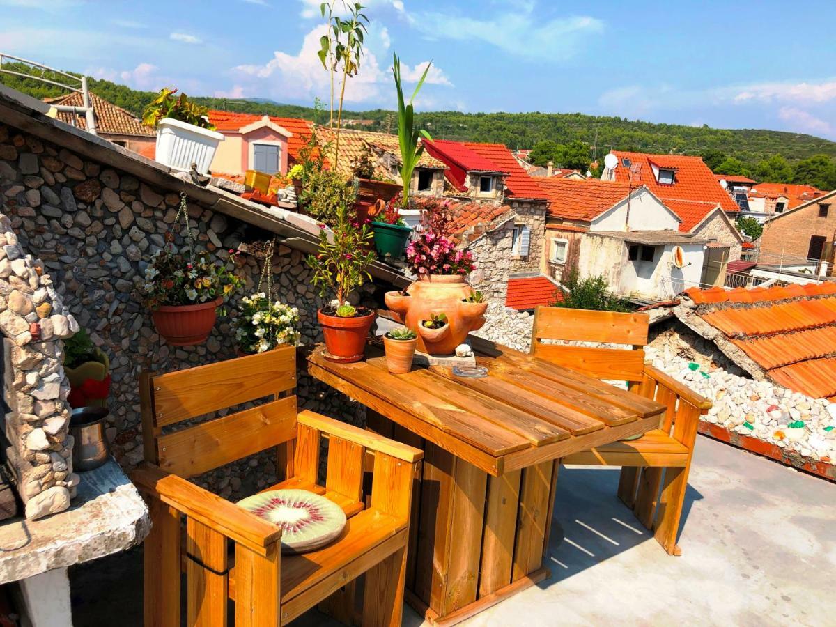 Guest House San Nikola Stari Grad  Exterior photo